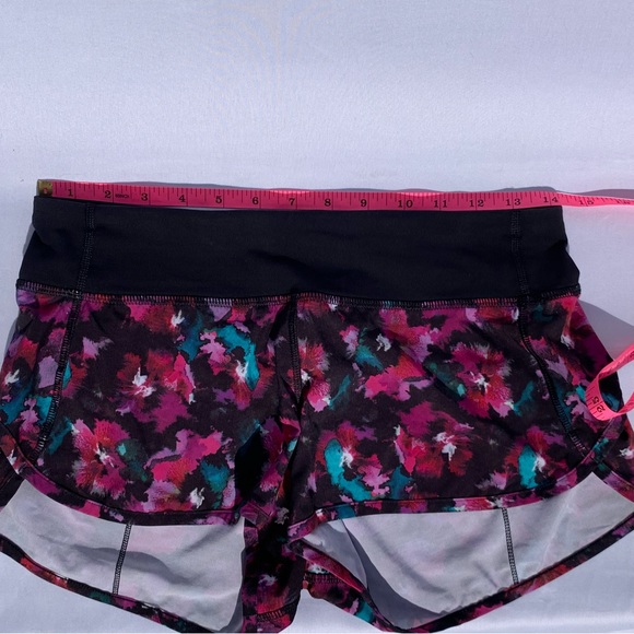 Lululemon Speed Short Mini Midnight Bloom Black Deep Fuchsia W7A19S NO LINER / 4 - Picture 9 of 14